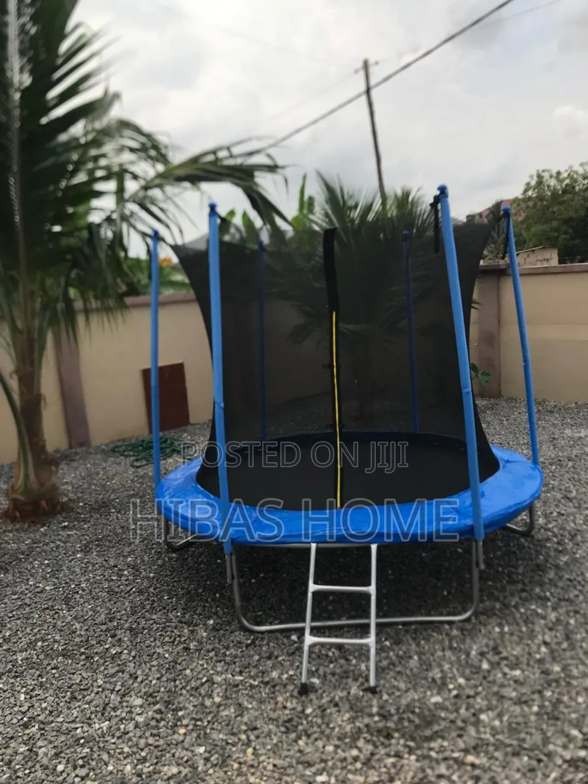 8ft Trampoline With Ladder and Safety Net