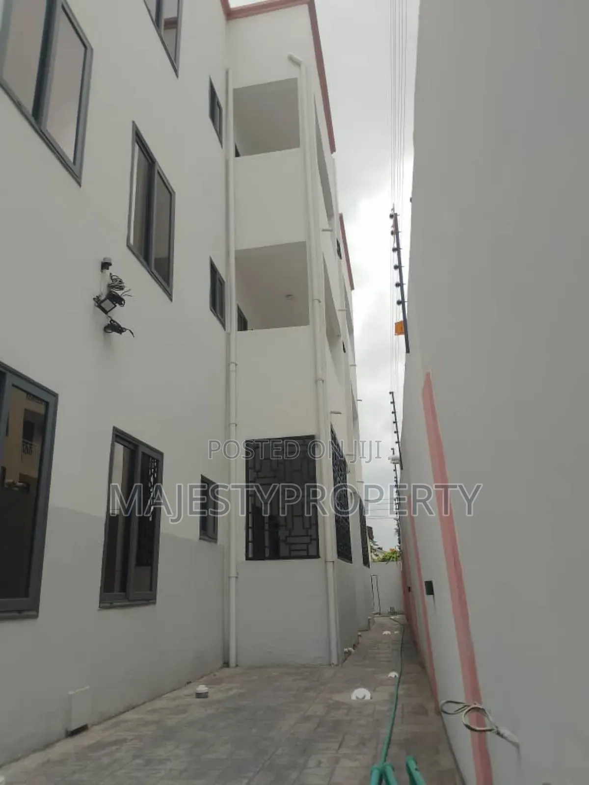 2bdrm Apartment in Spintex for sale