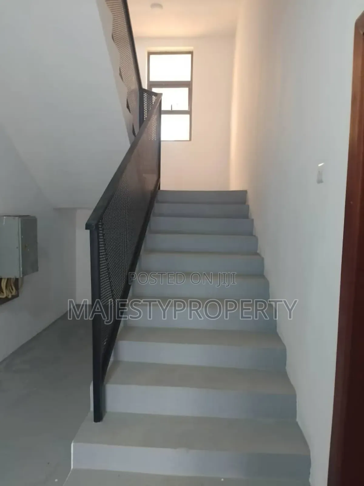 2bdrm Apartment in Spintex for sale