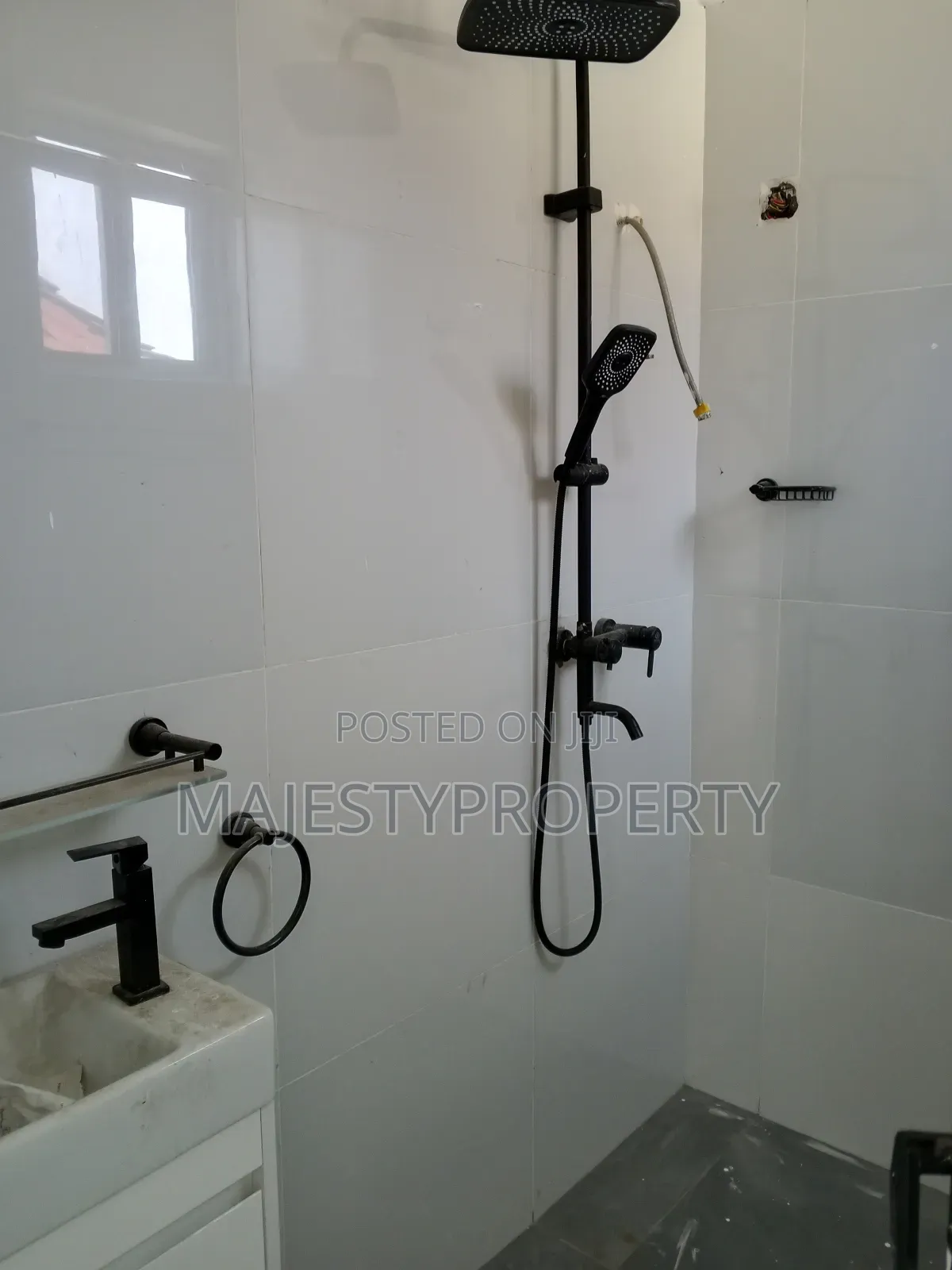 1bdrm Apartment in Manet Court, Spintex for rent