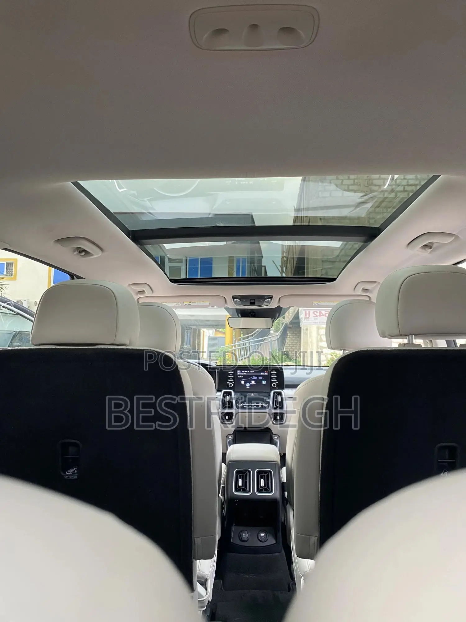 Kia Sorento 2021 White