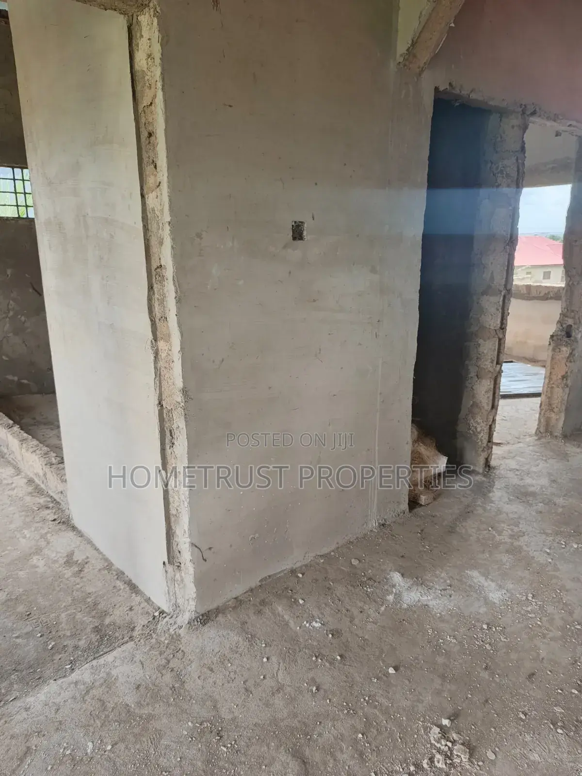 8bdrm House in Hometrust Properties, Ablekuma for sale