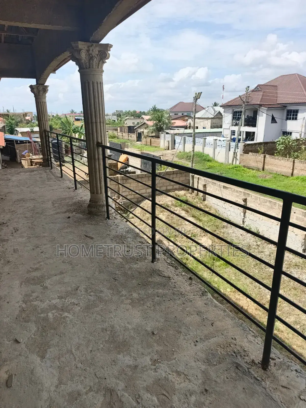 8bdrm House in Hometrust Properties, Ablekuma for sale