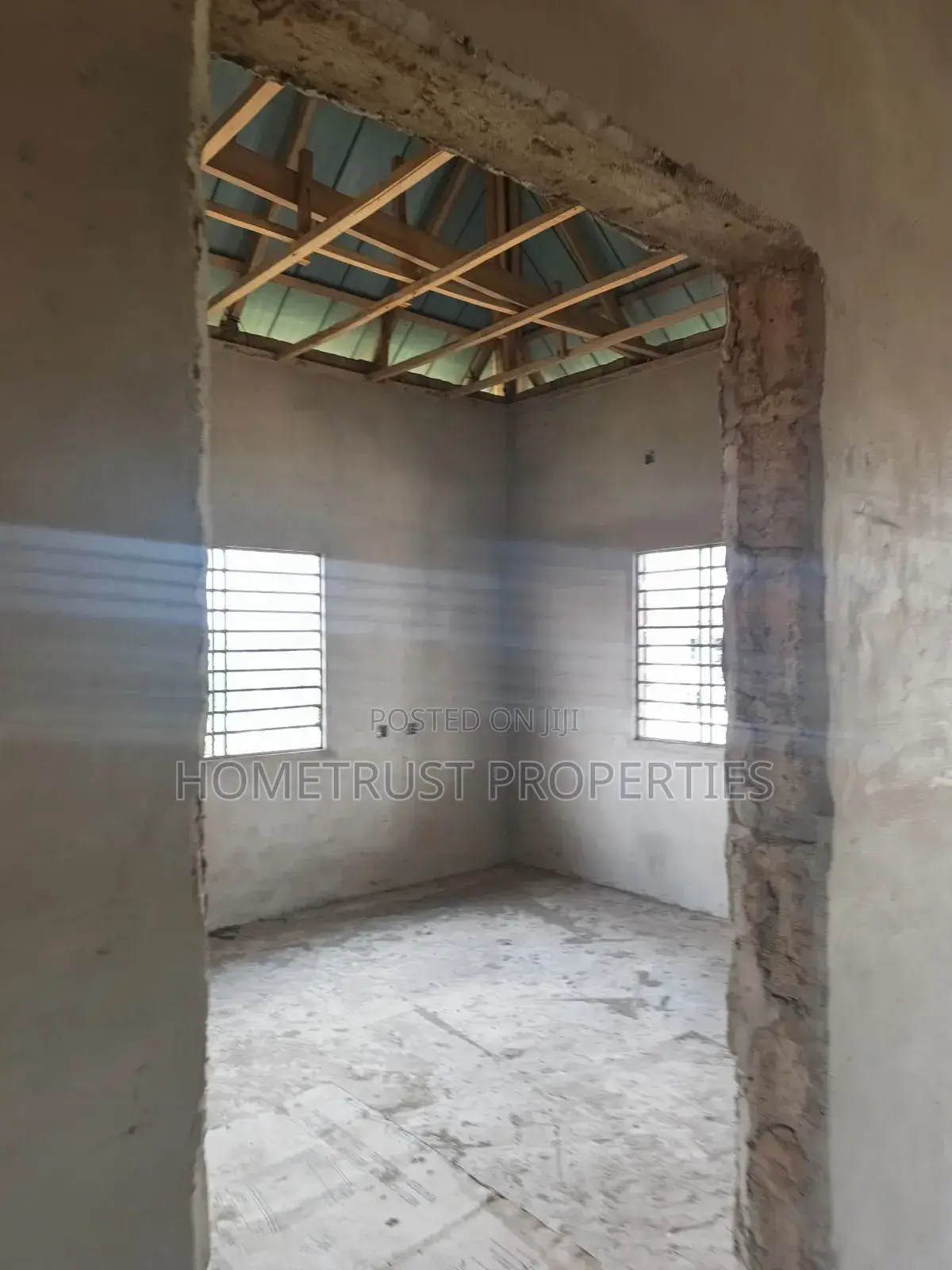 8bdrm House in Hometrust Properties, Ablekuma for sale