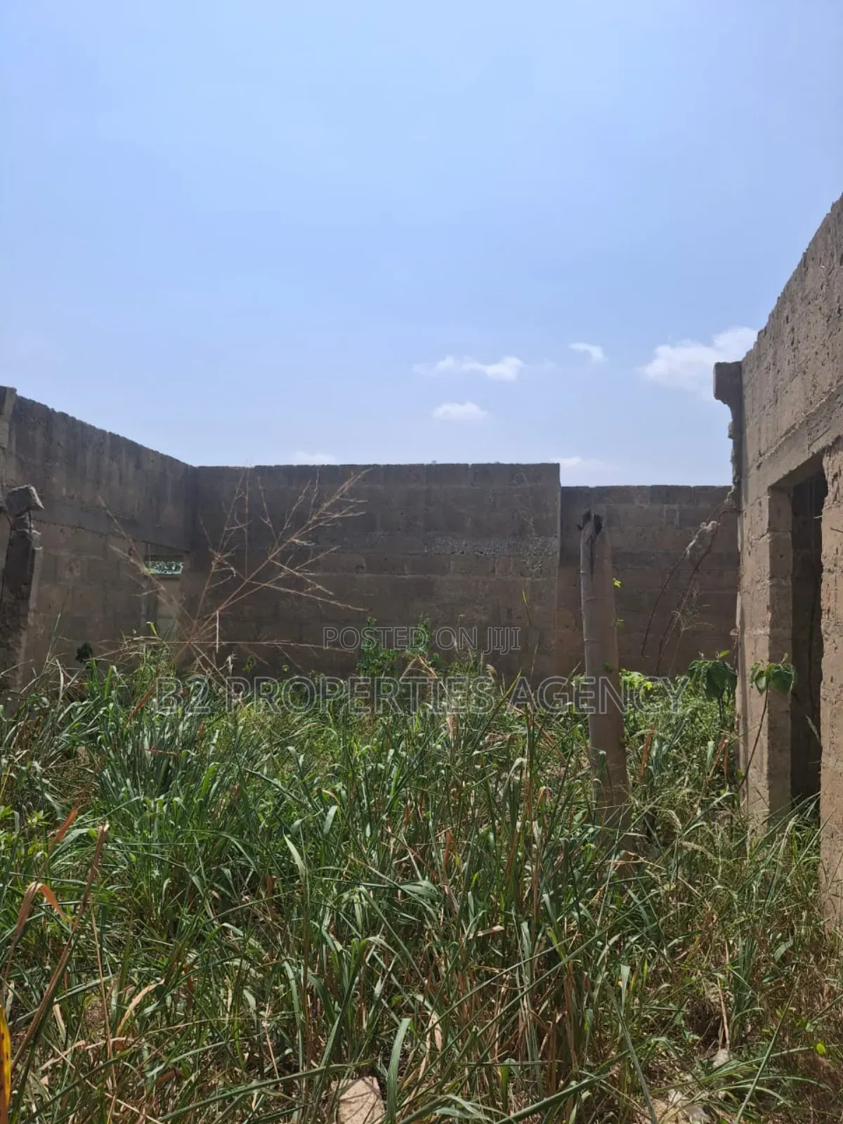 3bdrm House In B2 Properties Agency, Kumasi Metropolitan For Sale