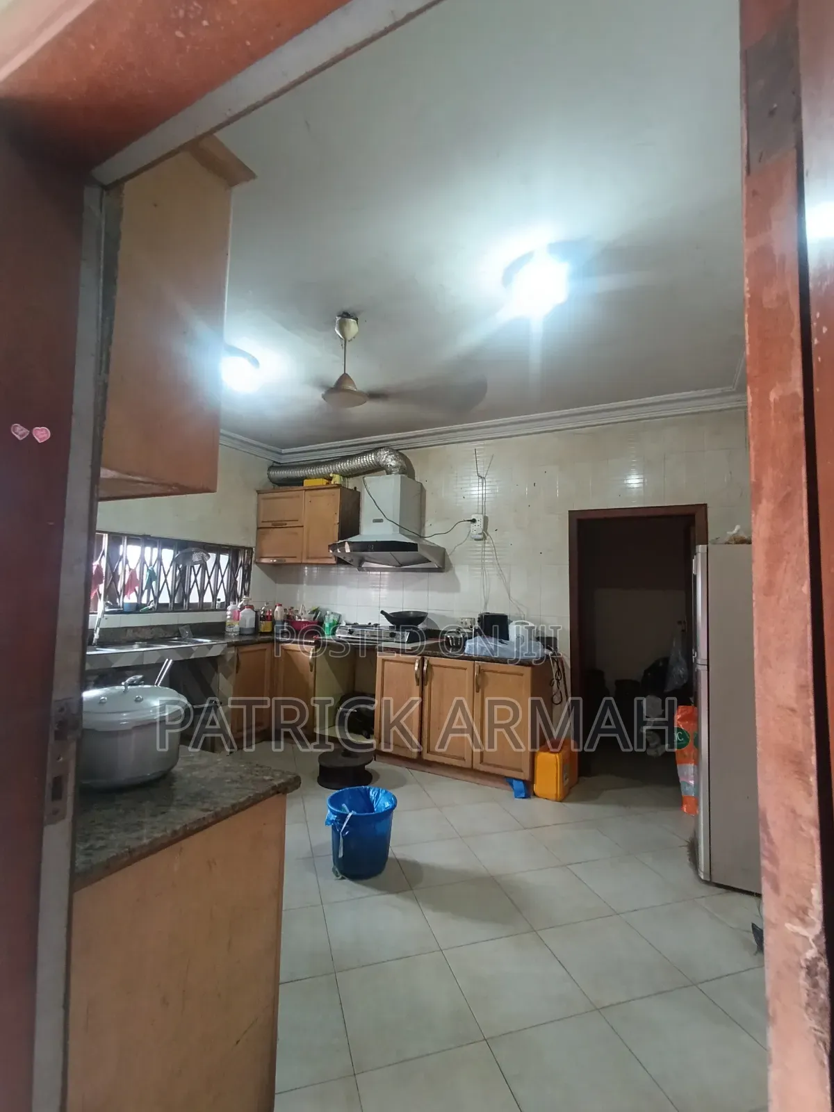 7bdrm House in Kumasi Metropolitan for sale
