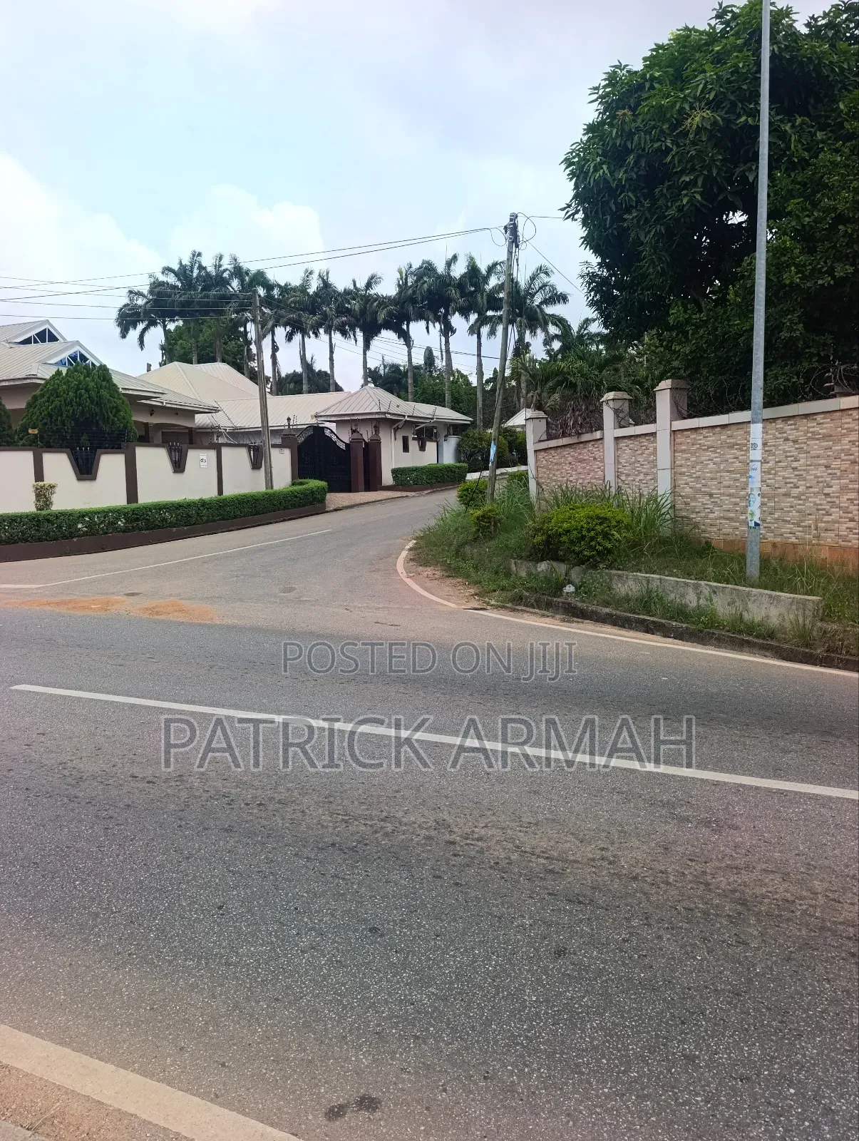7bdrm House in Kumasi Metropolitan for sale
