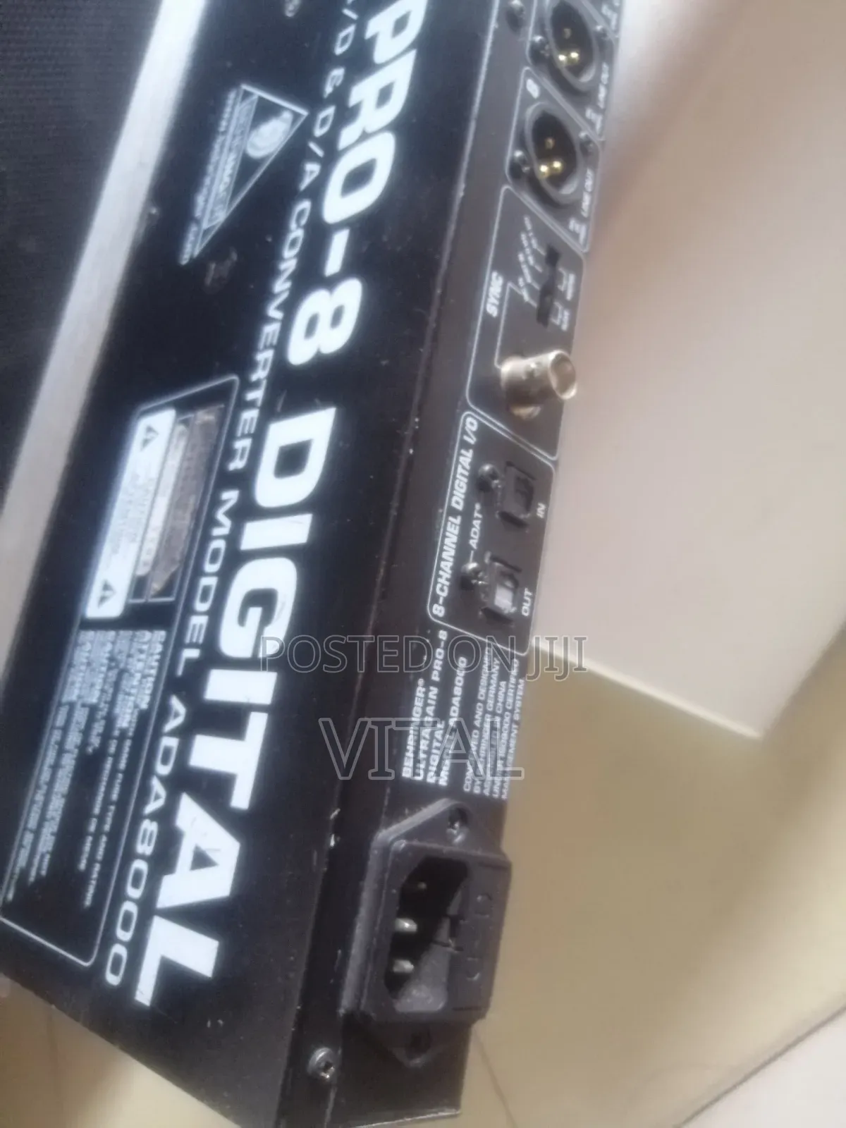 Studio Mic Preamp Behringer Ultragain Pro 8 Digital