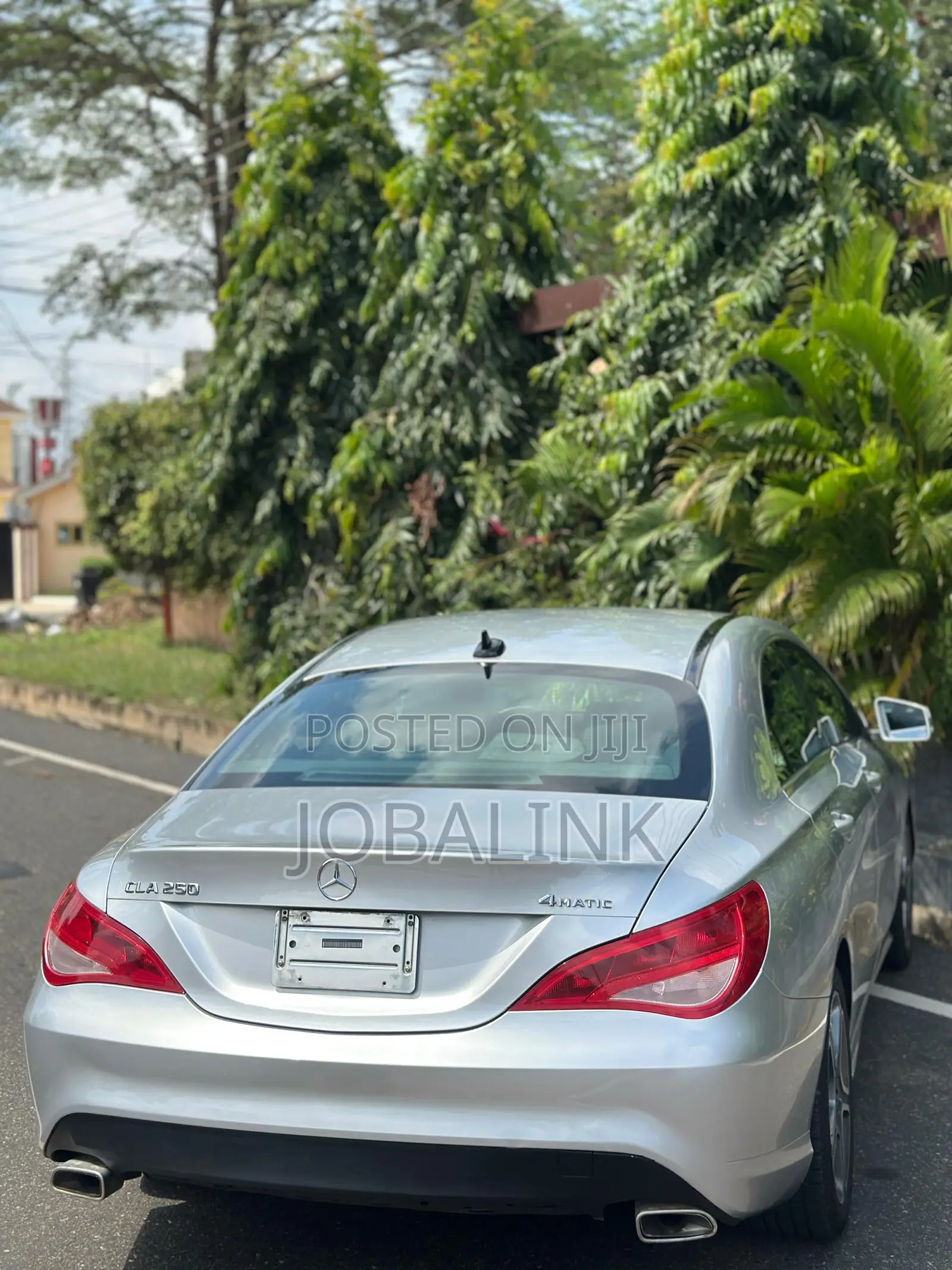 Mercedes-Benz CLA-Class CLA 250 4MATIC Sedan 2015 Silver