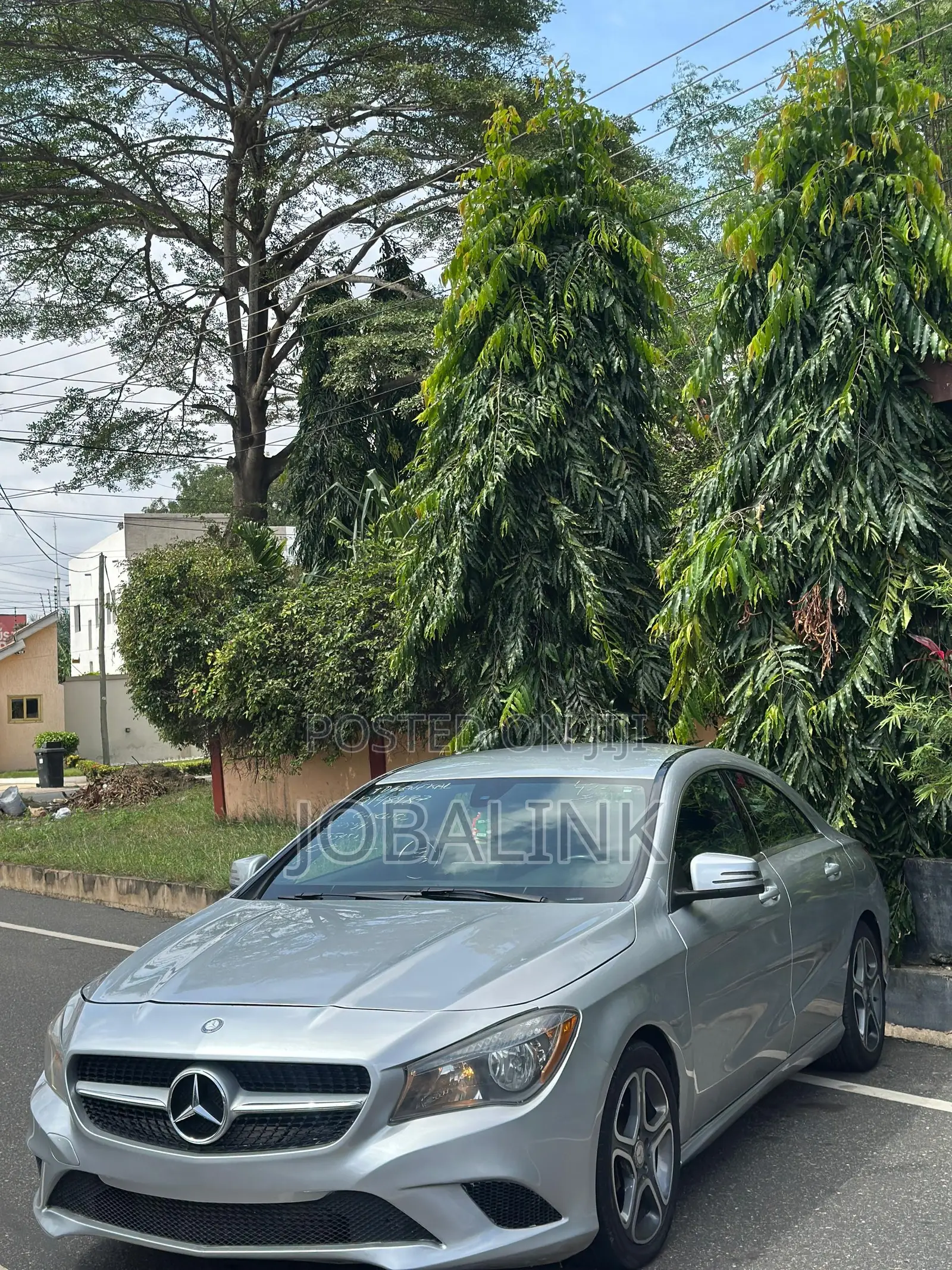 Mercedes-Benz CLA-Class CLA 250 4MATIC Sedan 2015 Silver