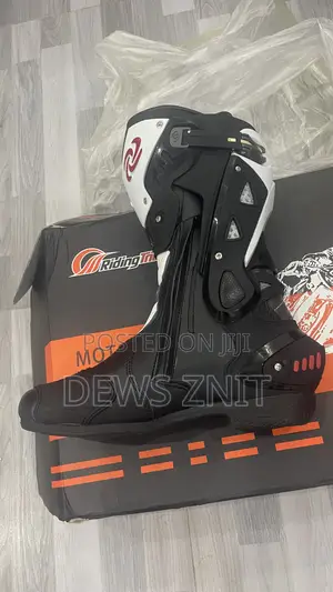 Touring Boots
