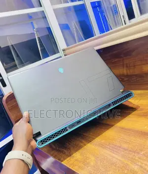 Laptop Dell Alienware M17 R5 16GB AMD Ryzen 7 SSD 512GB