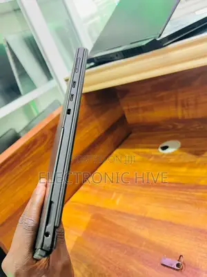 Laptop Lenovo Thinkpad X1 Yoga 8GB Intel Core I5 SSD 256GB