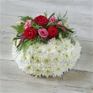 White and Green Cross
An Elegant Cross Wreath for Funeral .Flowers 1