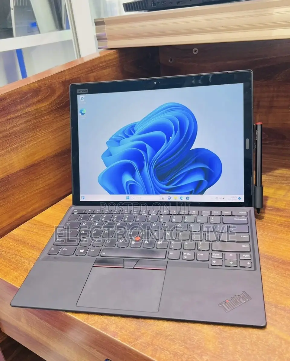 Laptop Lenovo Thinkpad X1 Yoga 8GB Intel Core I5 SSD 256GB