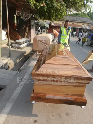 Polished Wood Casket Without Bar and Very Affordable, Quantity Coffin