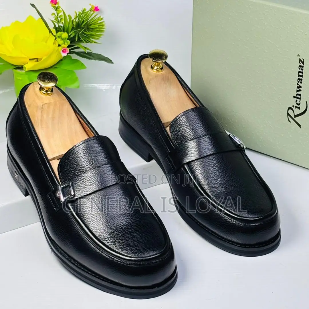 Richwanz Black Loafers Shoe