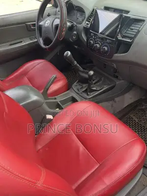 Toyota Hilux 2014 White