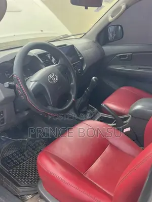 Toyota Hilux 2014 White