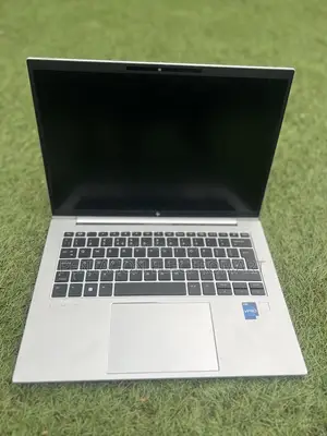 Laptop HP EliteBook 840 G9 16GB Intel Core I5 SSD 512GB