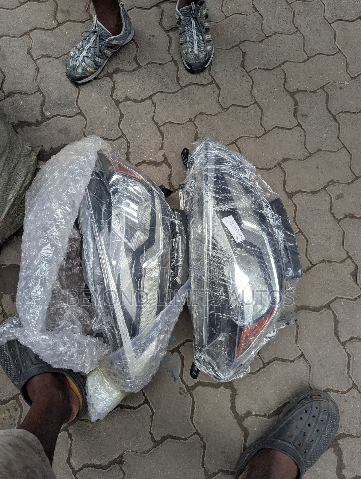 Nissan Sentra 2016,2017,2018 Head Light/ Headlight