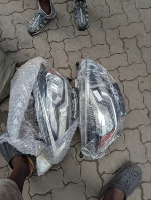 Nissan Sentra 2016,2017,2018 Head Light/ Headlight