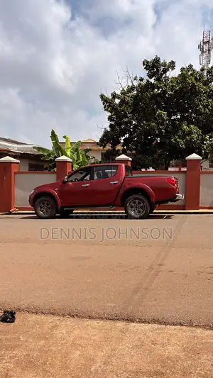 Mitsubishi L200 Double Cab 2.4 181hp 4WD 2015 Red