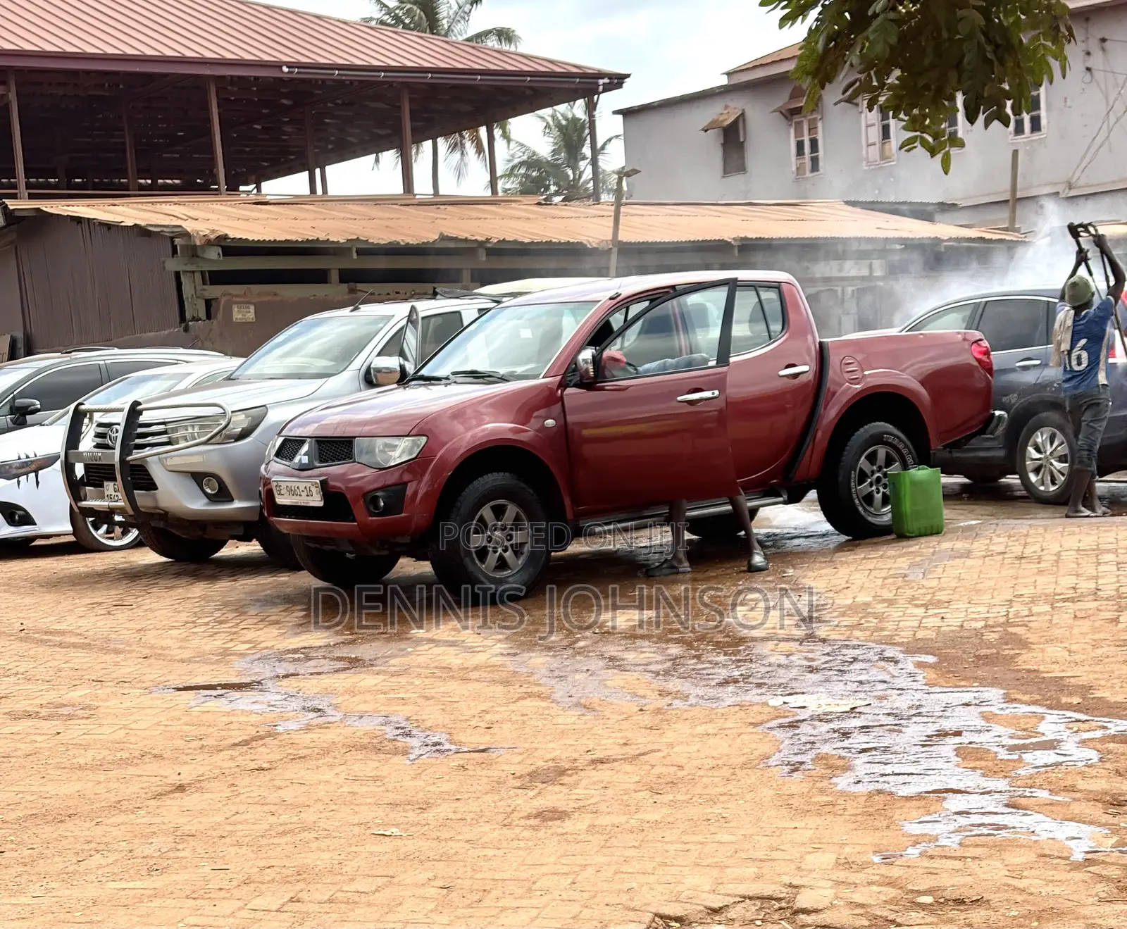 Mitsubishi L200 Double Cab 2.4 181hp 4WD 2015 Red