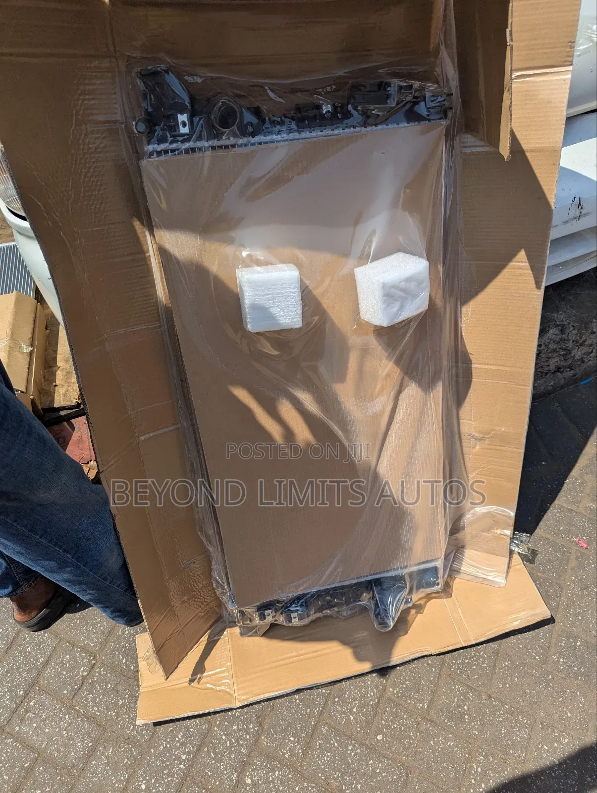 Ford F-150 2018,2019,2020,2021,2022 Radiator/ Water Tank