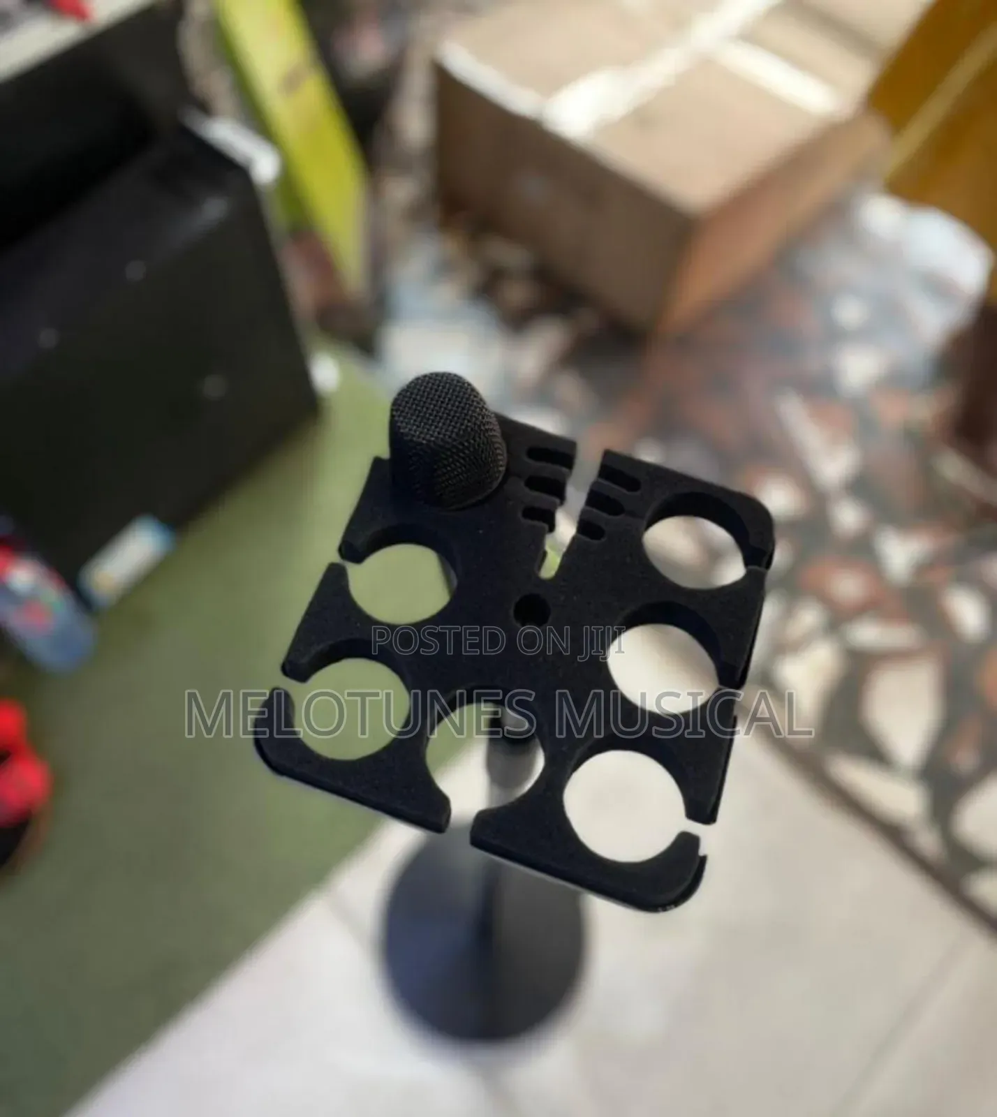 On-Stage Multi-Mic Holder With Stand