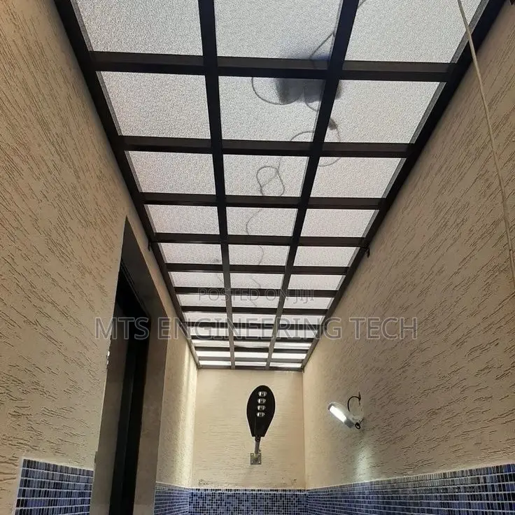 Modern Metal Shades With Polycarbonate Roofing