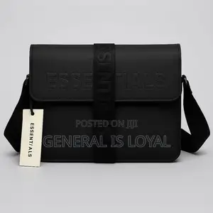 Essential Leather Men Side Bag