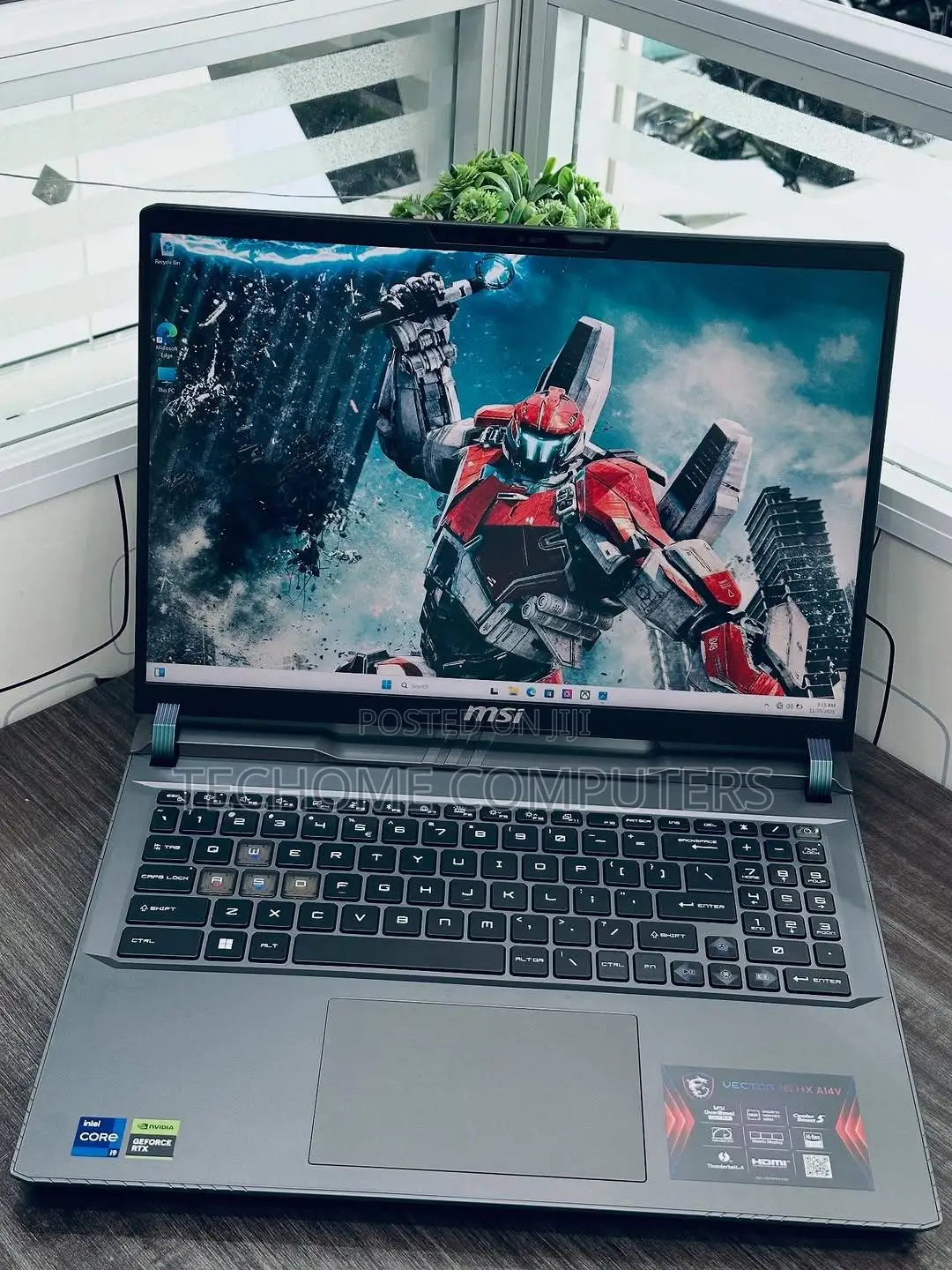 Laptop MSI Vector 16 HX AI A2XWIG 16GB Intel Core I9 SSD 1T