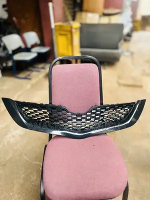 Yaris 2007-2008 Front Grill Se