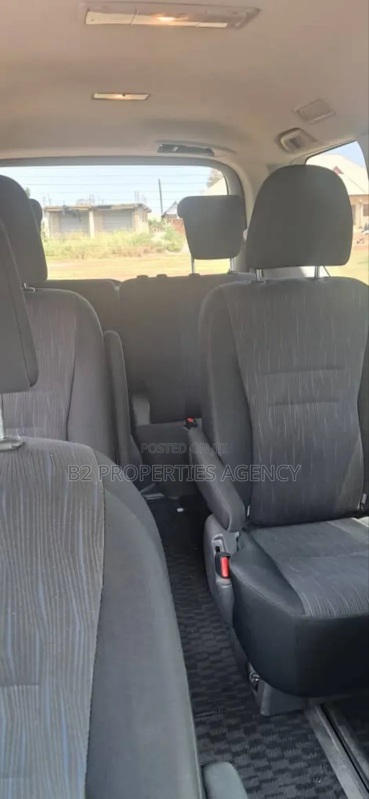 Toyota Voxy 2013 White