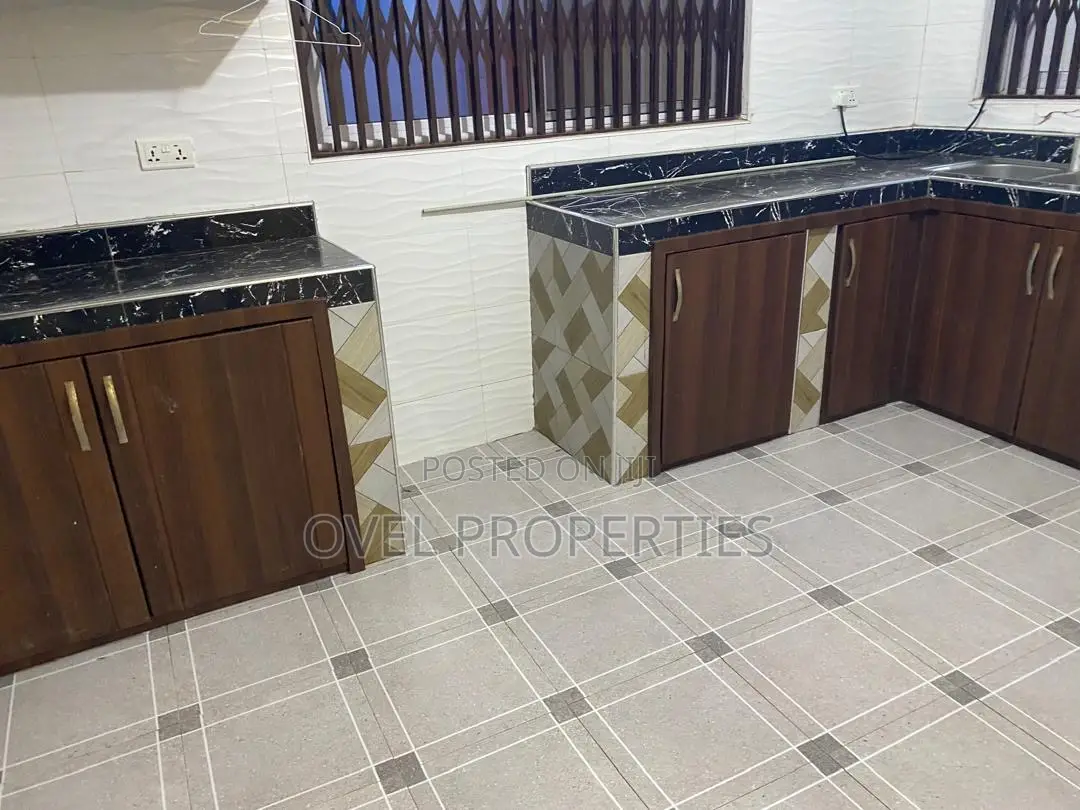 4bdrm House in Abundance, Boi for rent