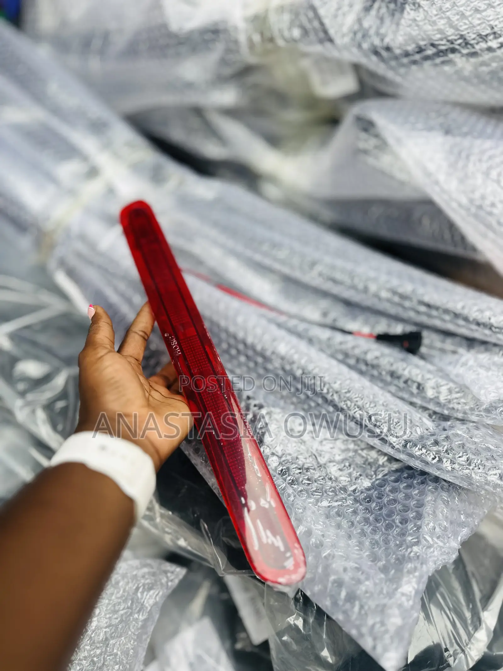 Hilux 2016 Tailboard Light Red/White