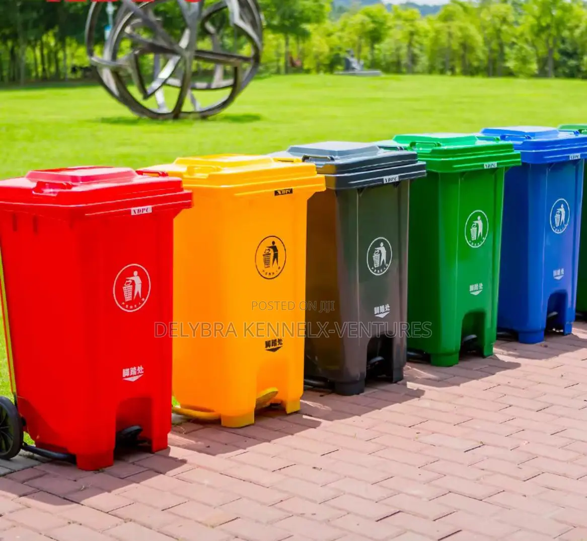 Foreign 120l Dust Bin With Wheels
