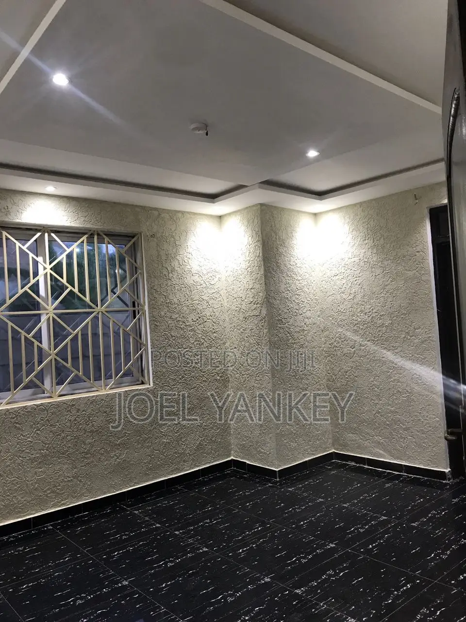 6bdrm Mansion in Takoradi for sale
