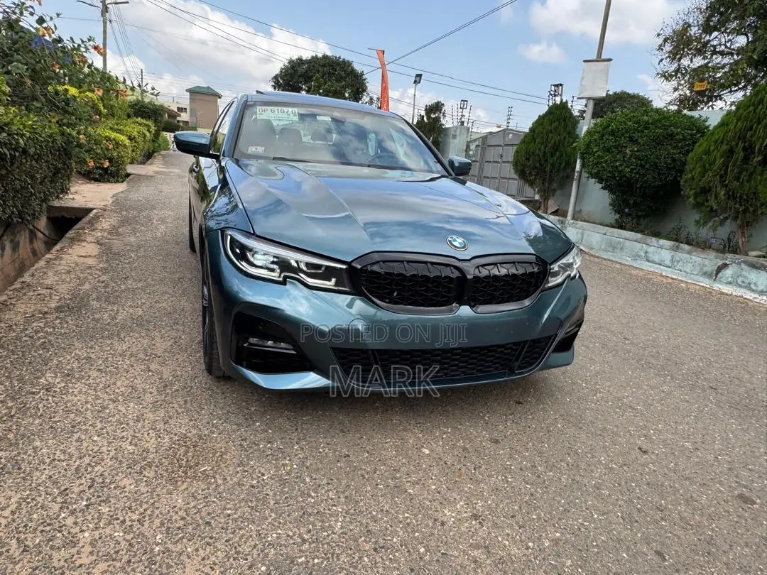 BMW 330i 2021 Blue