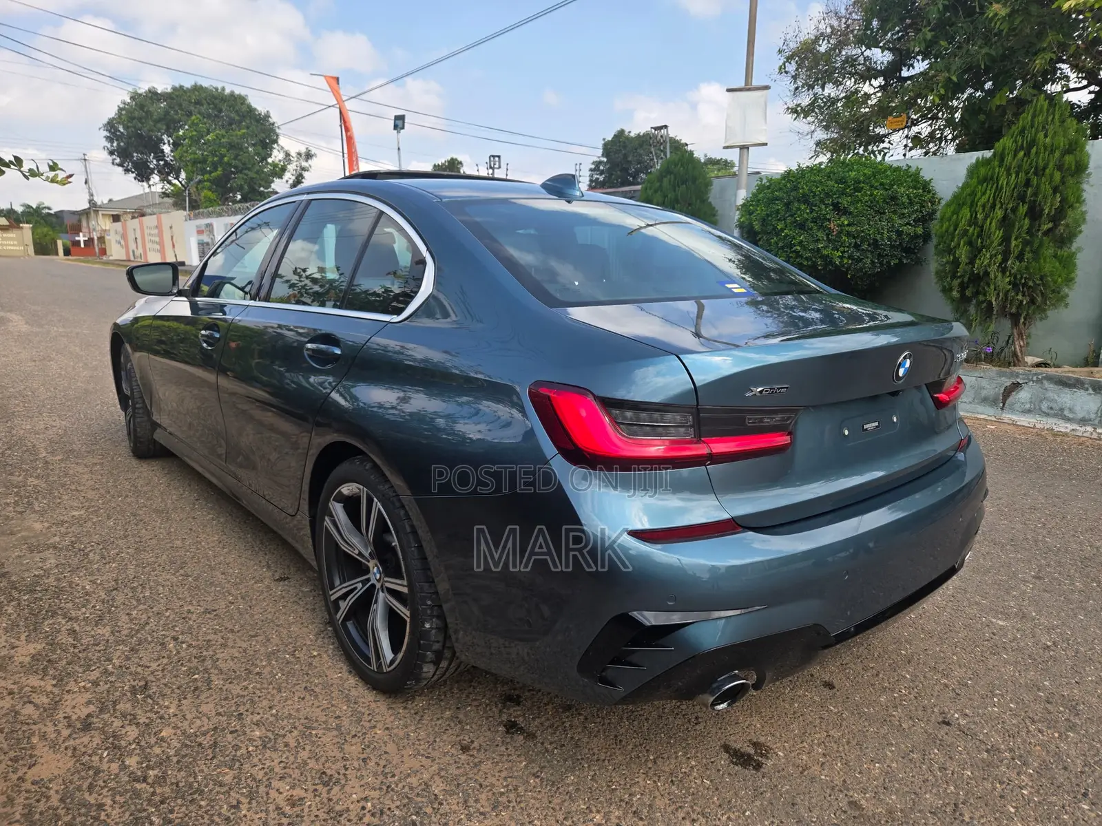 BMW 330i 2021 Blue
