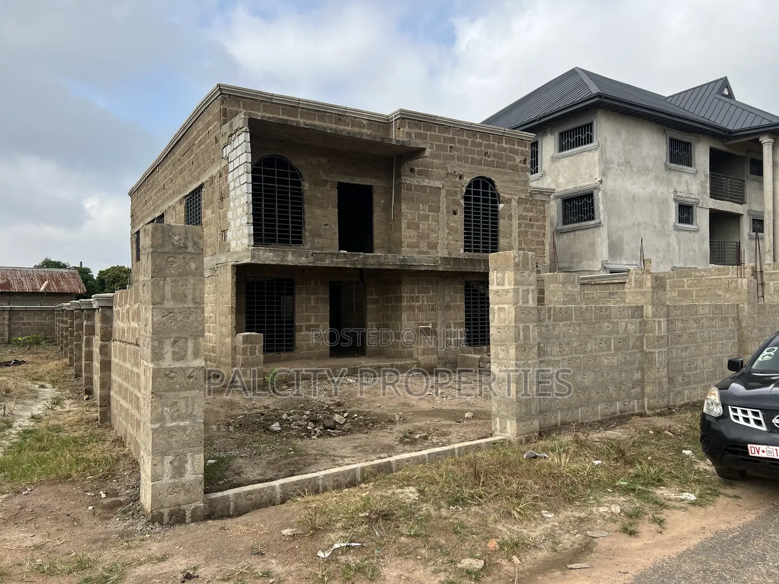 5bdrm House in Ejisu Krapa for sale