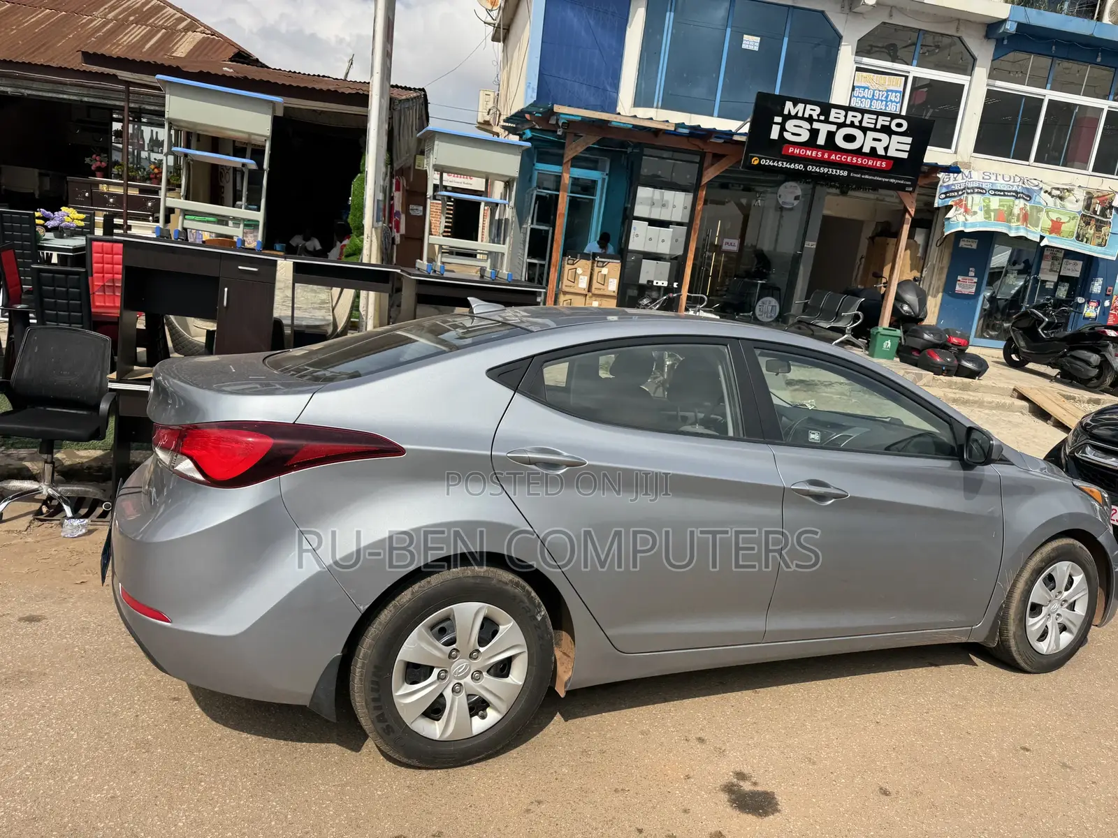 Hyundai Elantra SE Sedan FWD (1.8L 4cyl 6M) 2016 Silver