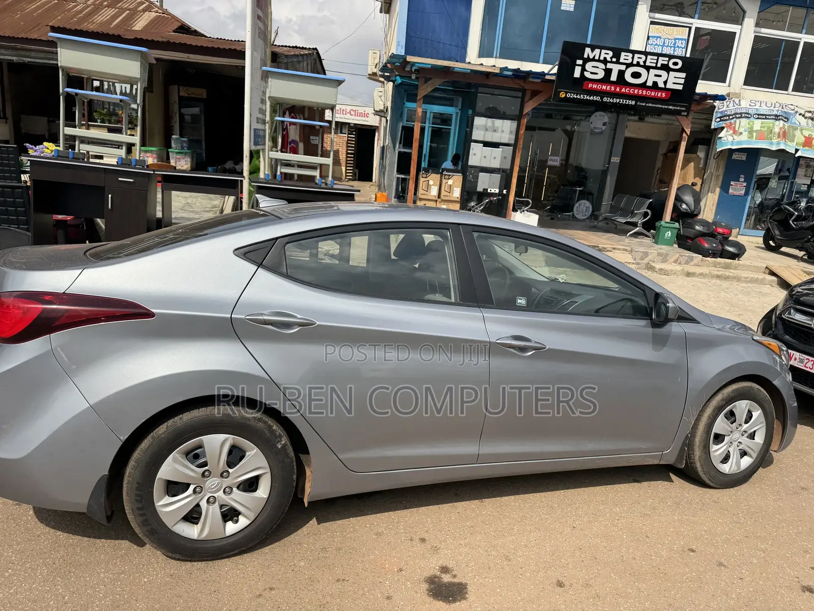 Hyundai Elantra SE Sedan FWD (1.8L 4cyl 6M) 2016 Silver