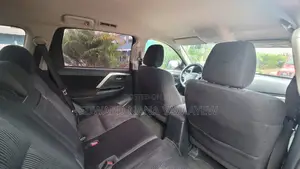 Mitsubishi Pajero Sport 2021 Silver