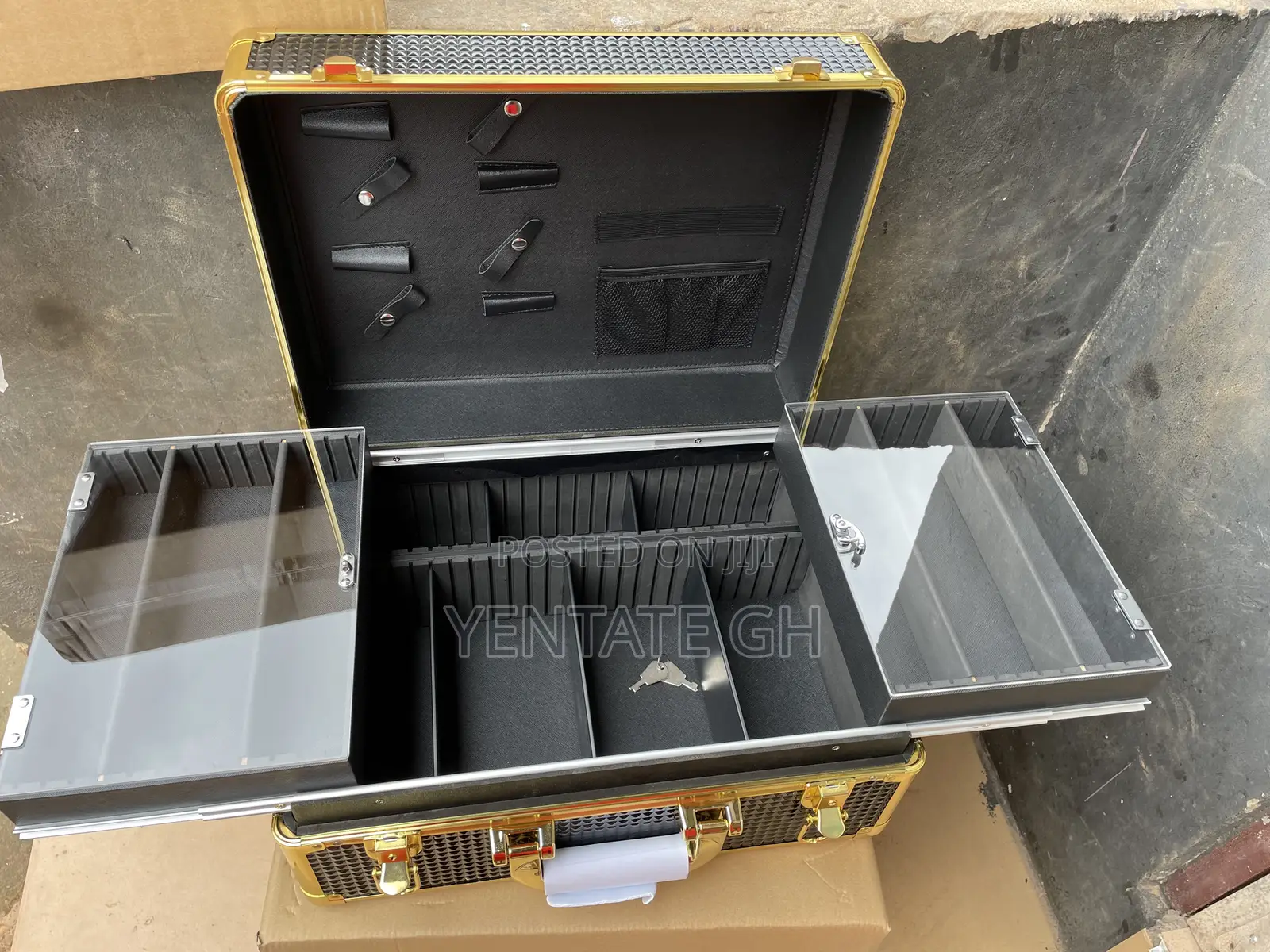 Barber Suit Case