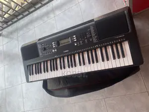 Yamaha PSR E363