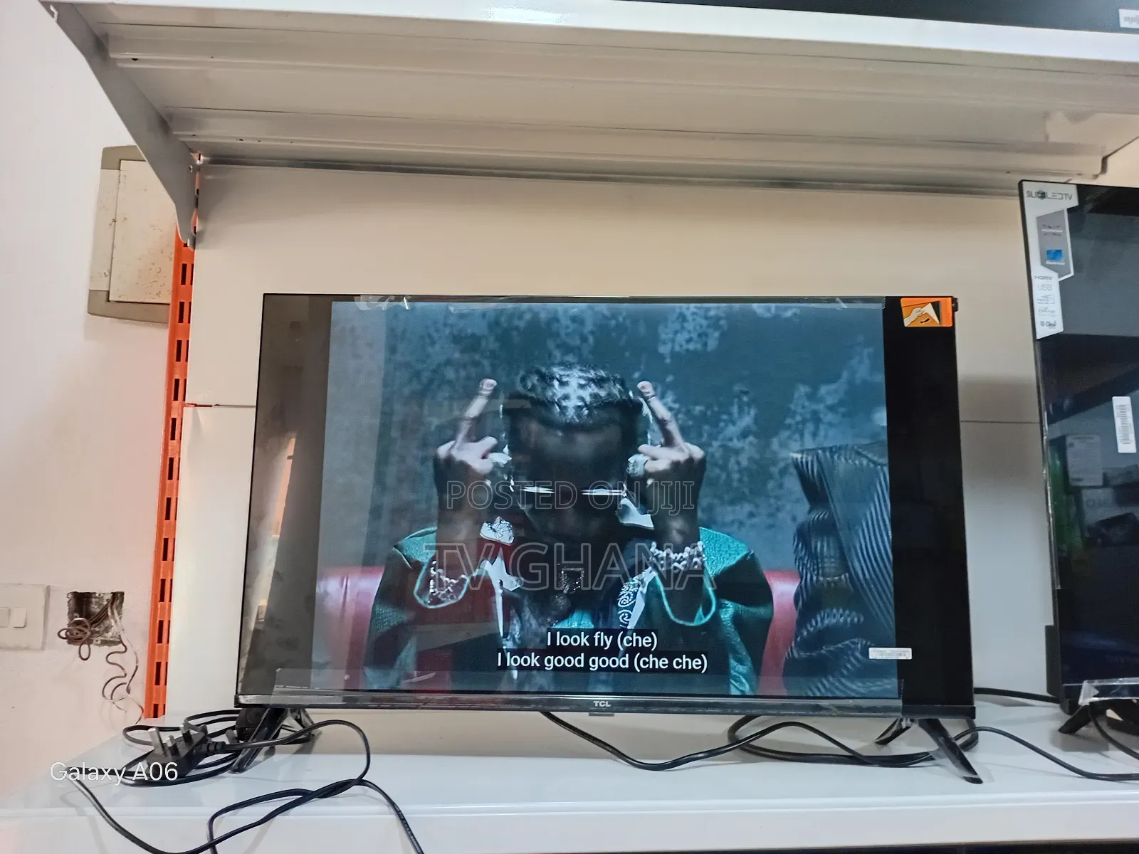 TCL 32" Google Tv – Perfect for Movies Gaming