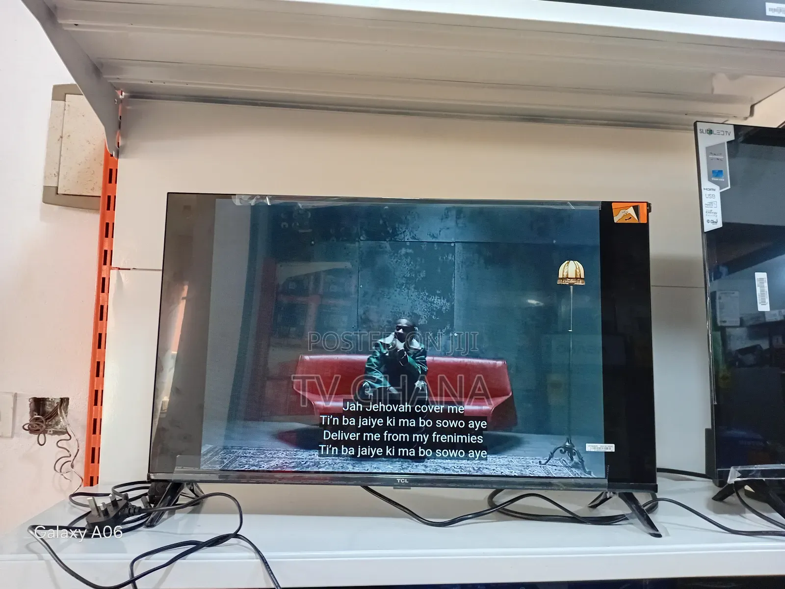 TCL 32" Smart Tv – Dolby Audio + Smart Features