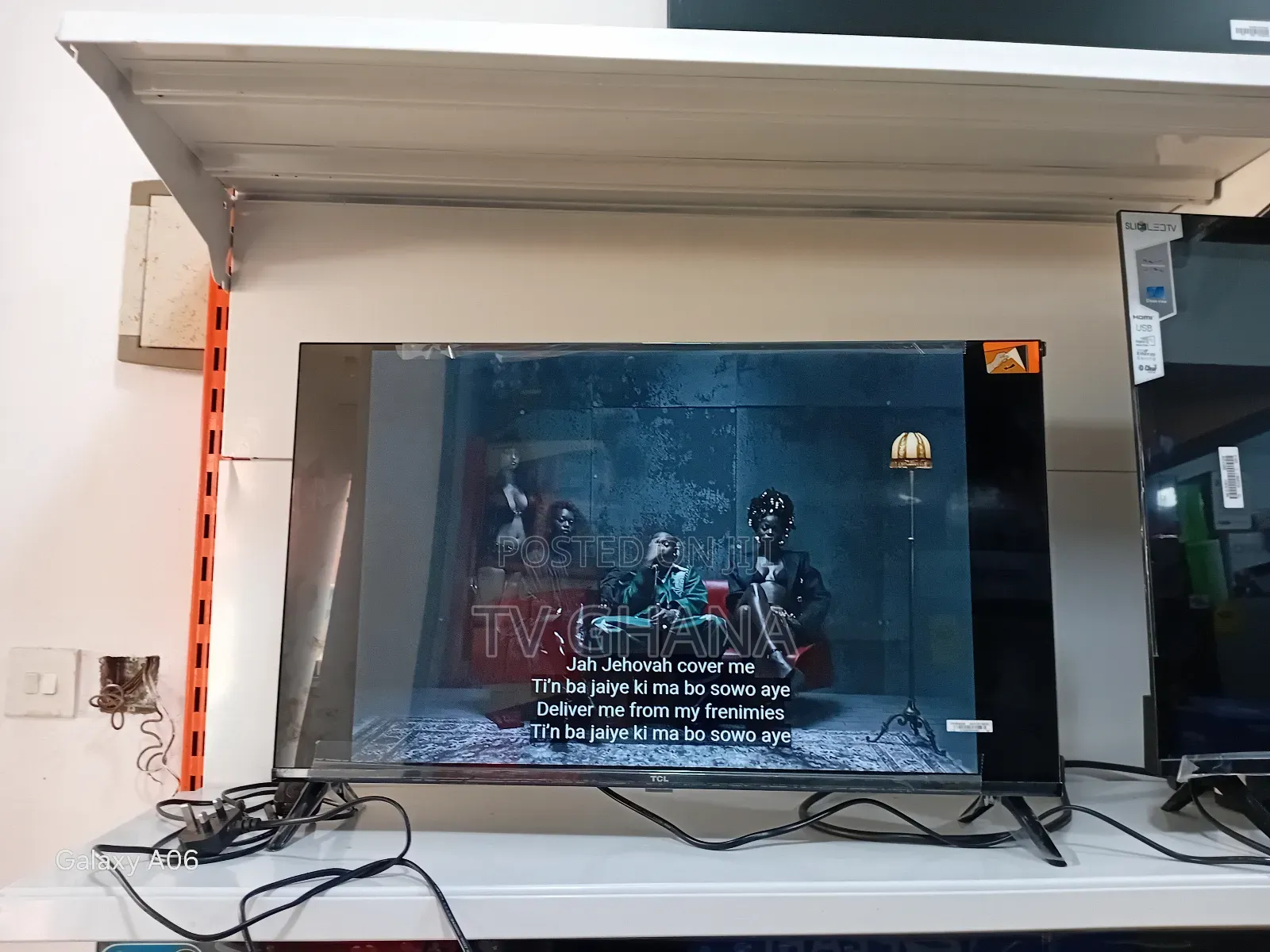 TCL 32" Smart Tv – Dolby Audio + Smart Features